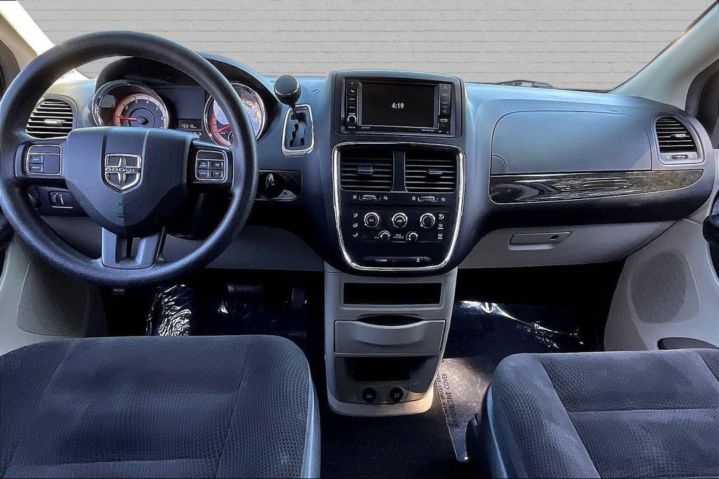 Used 2019 Dodge Grand Caravan SE FWD image 7