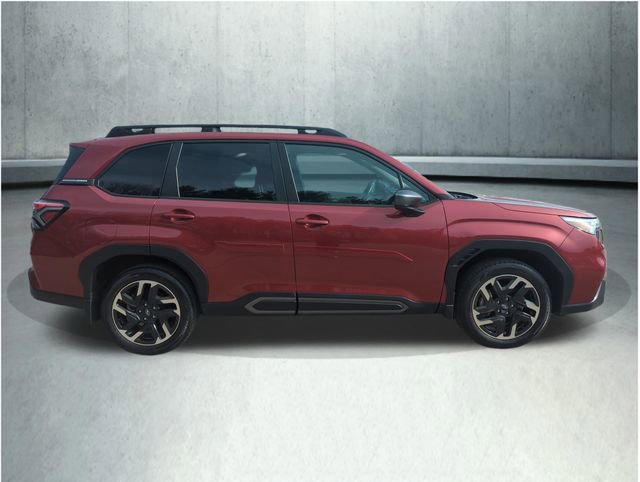 Used 2025 Subaru Forester Limited image 7