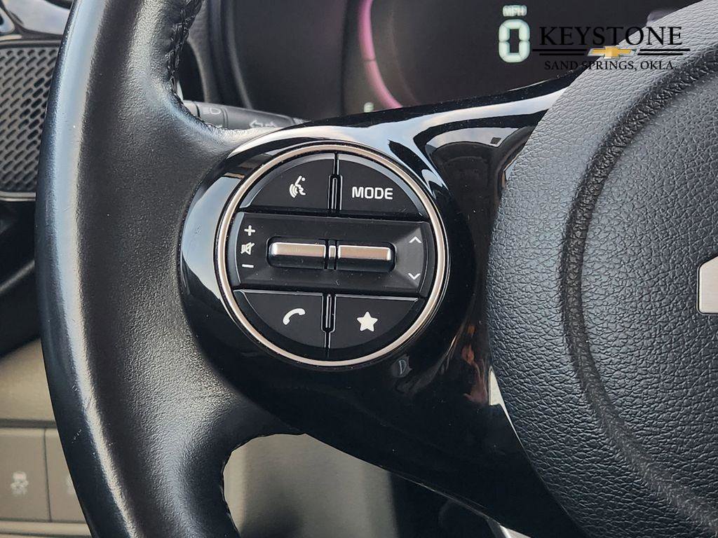 Used 2023 Kia Soul EX image 28