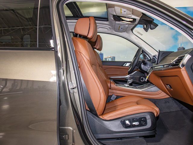 New 2026 BMW ALPINA XB7 AWD/4WD image 21
