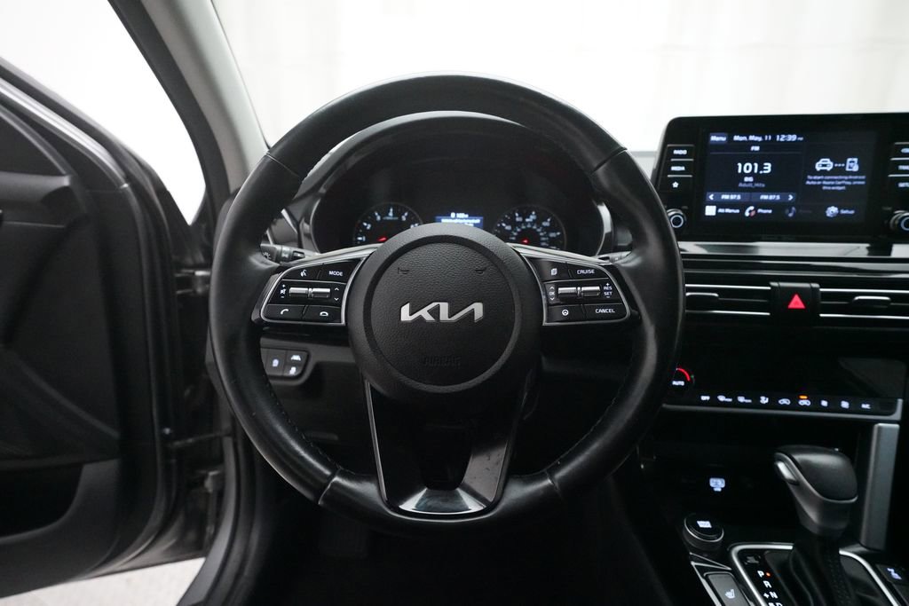 Used 2023 Kia Seltos S AWD/4WD image 4