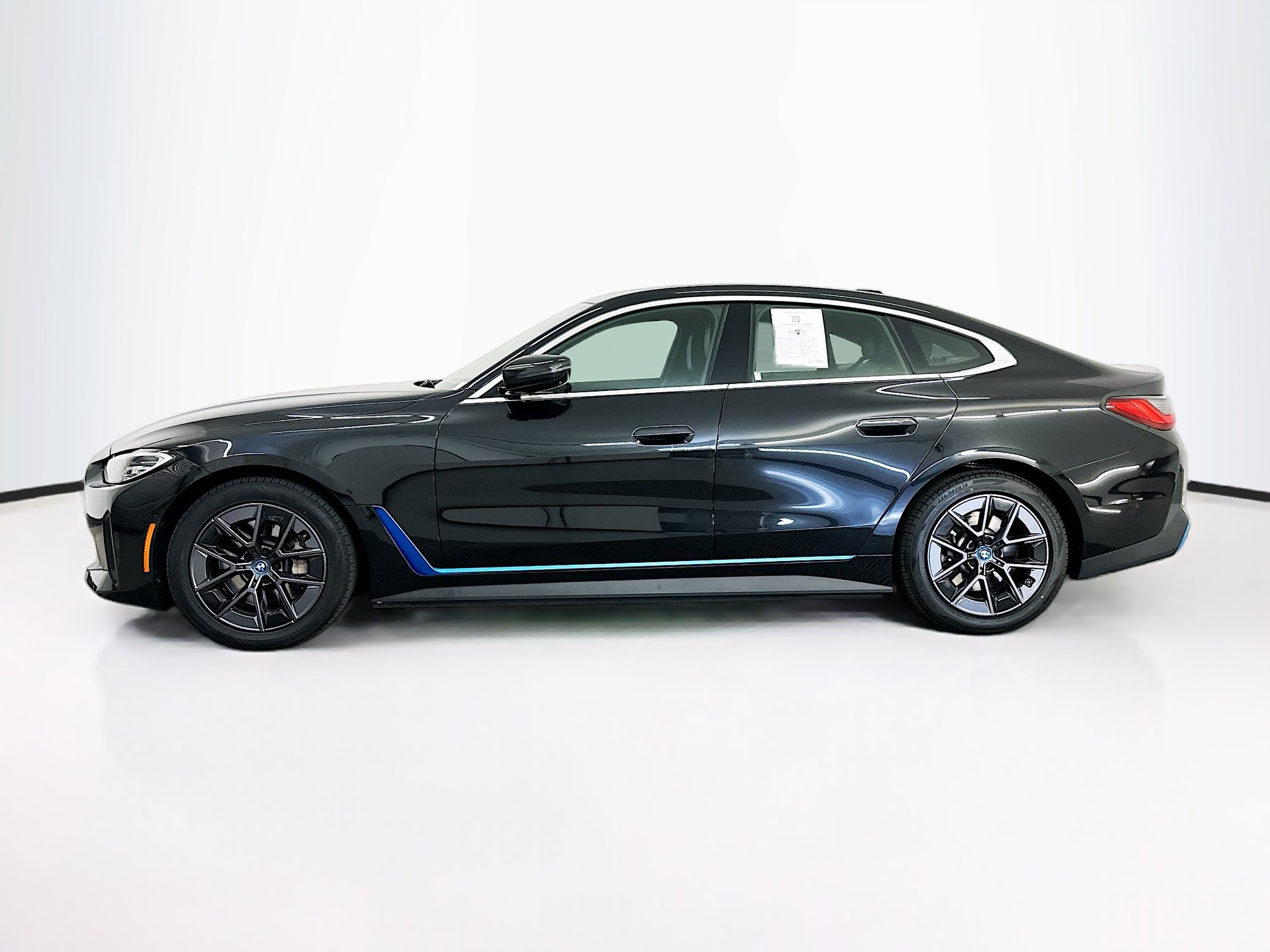 Used 2024 BMW i4 xDrive40i AWD/4WD image 4