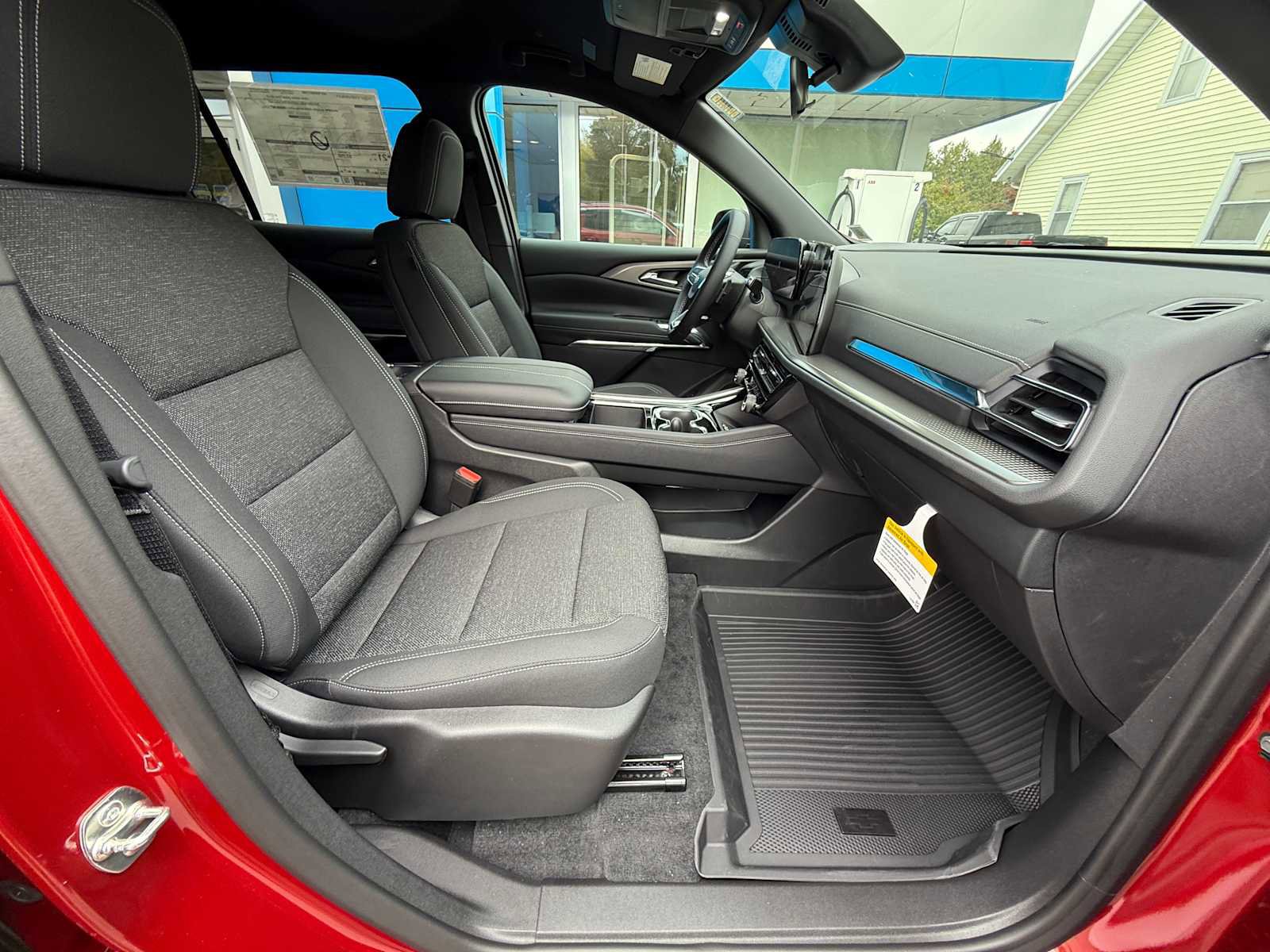 New 2026 Chevrolet Traverse LT w/ LPO, Floor Liner Package image 39
