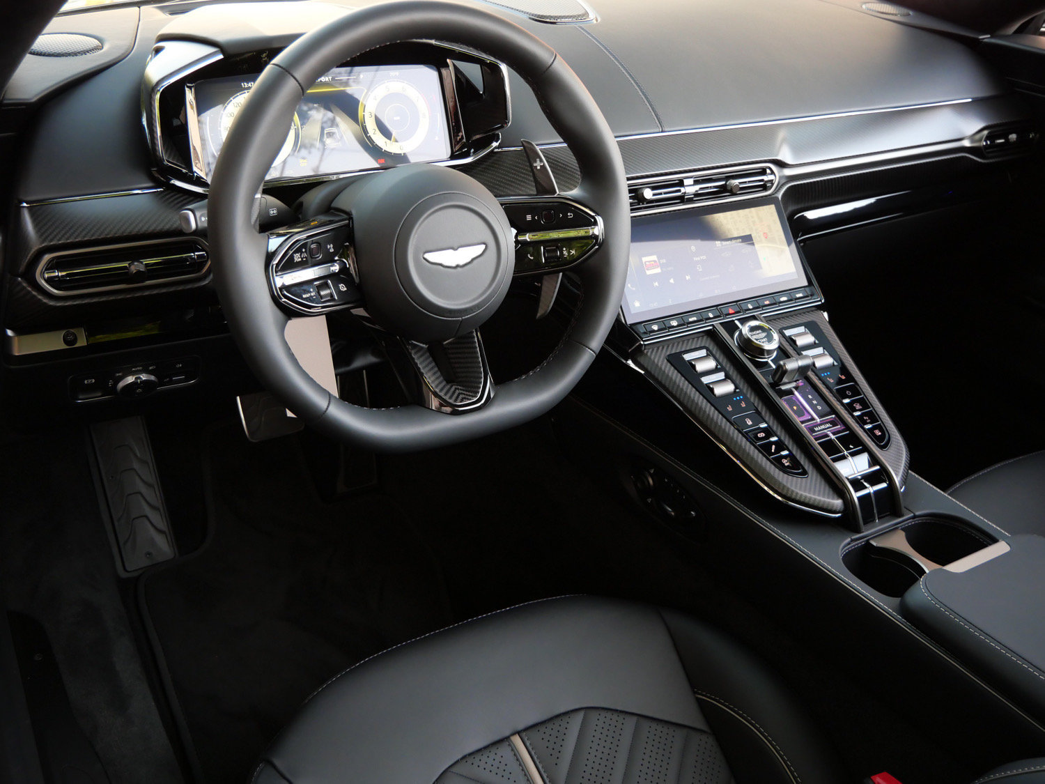 New 2026 Aston Martin V8 Vantage S RWD image 3