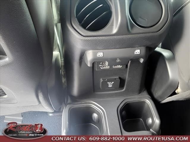 Used 2021 Jeep Wrangler Unlimited Rubicon image 31