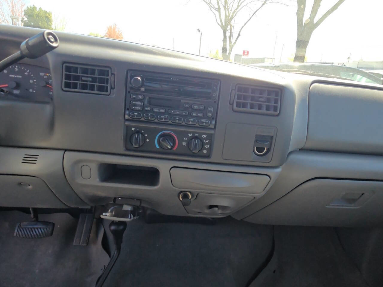 Used 2003 Ford F250 XLT image 20