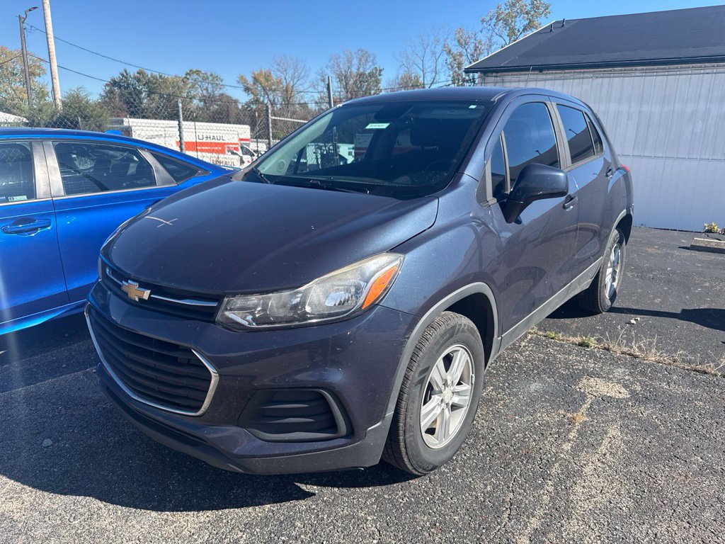 Used 2018 Chevrolet Trax LS AWD/4WD image 1