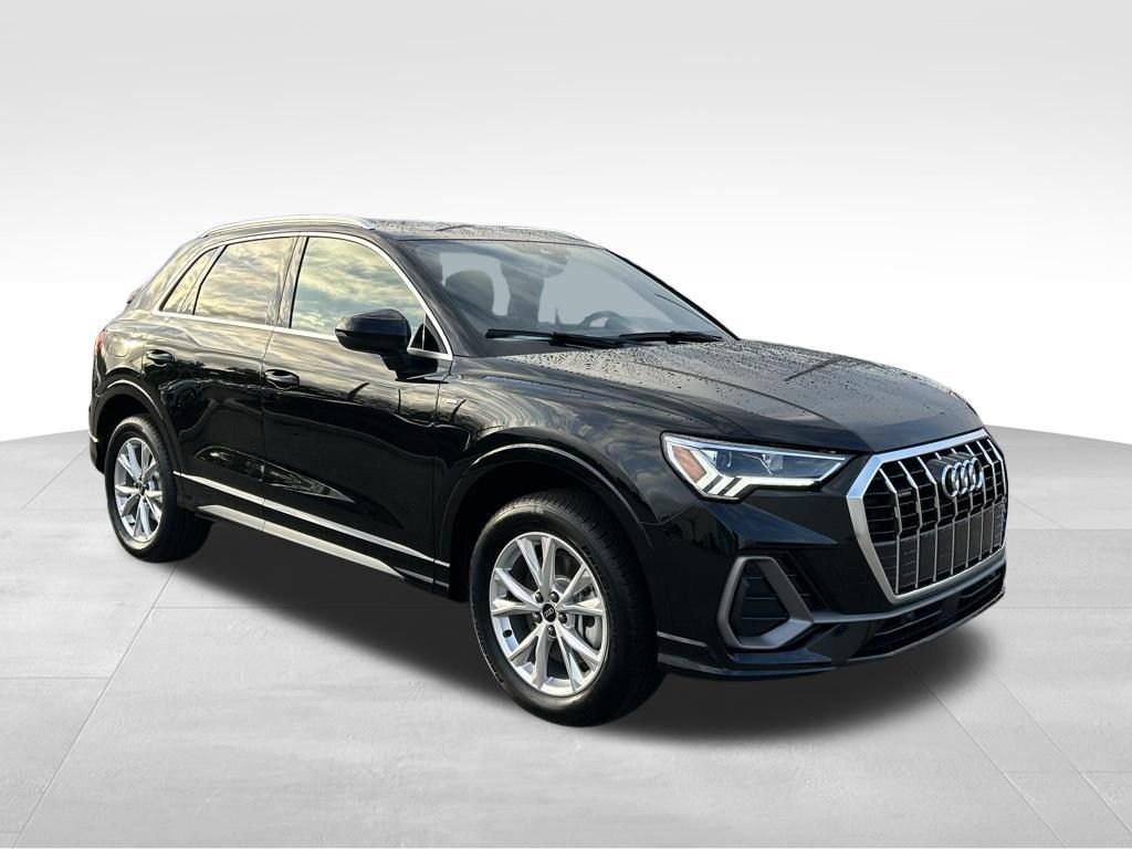 Used 2025 Audi Q3 2.0T Premium w/ Convenience Package image 7