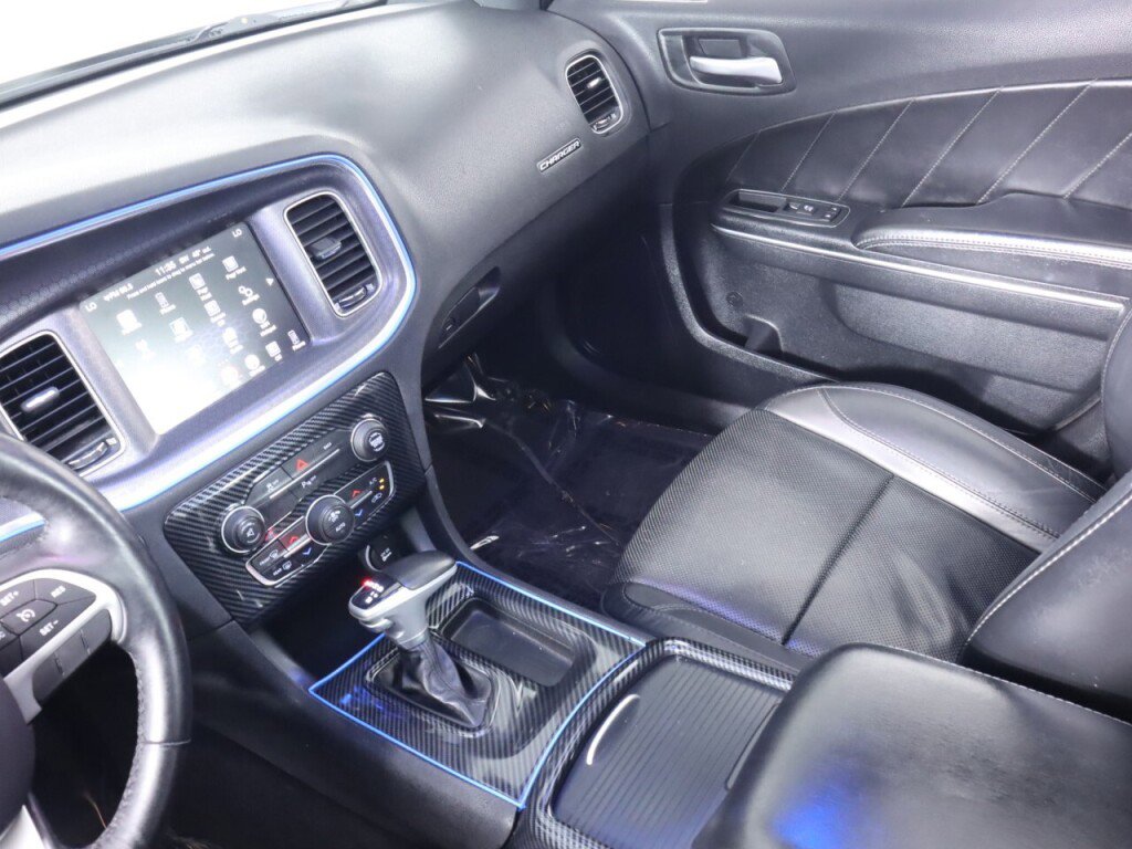 Used 2016 Dodge Charger SXT w/ Plus Group image 34
