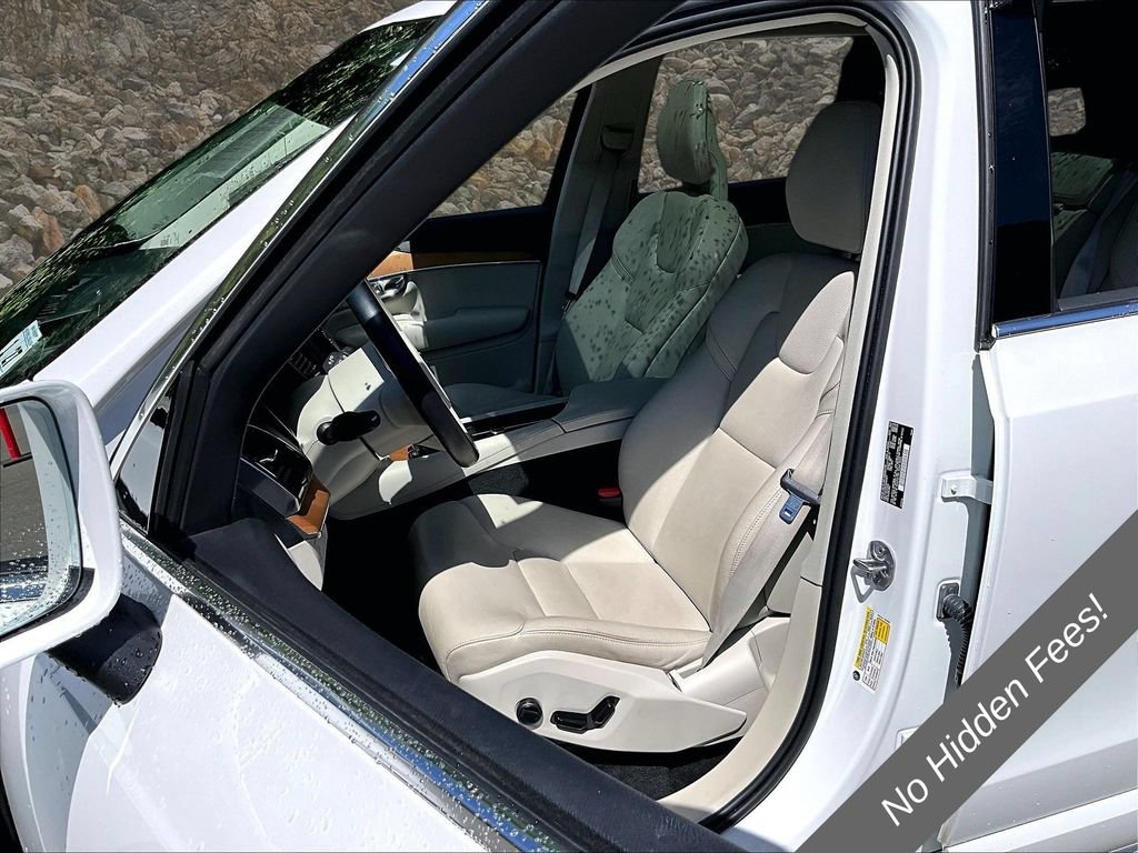 Used 2022 Volvo XC90 T6 Momentum AWD/4WD image 23