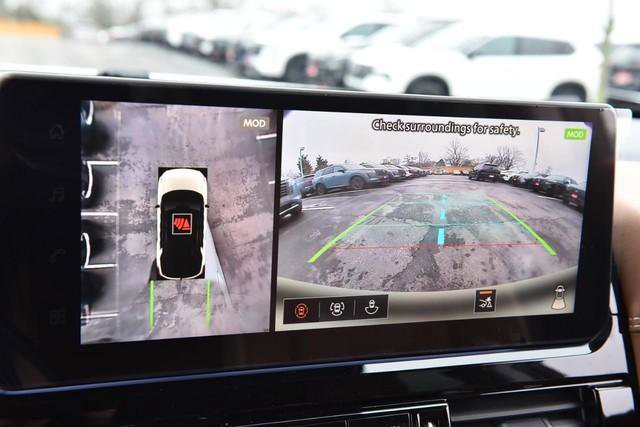 New 2026 Nissan Pathfinder Platinum image 14