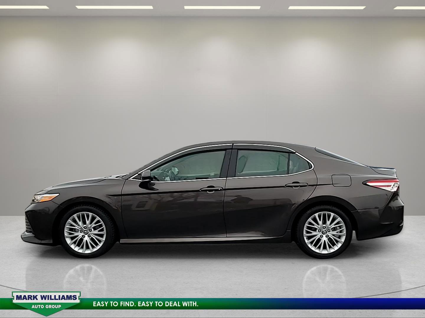 Used 2018 Toyota Camry XLE w/ Audio Package image 5