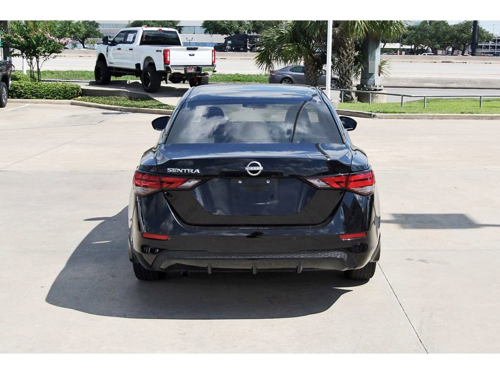 Used 2024 Nissan Sentra S w/ Trunk Package FWD image 5