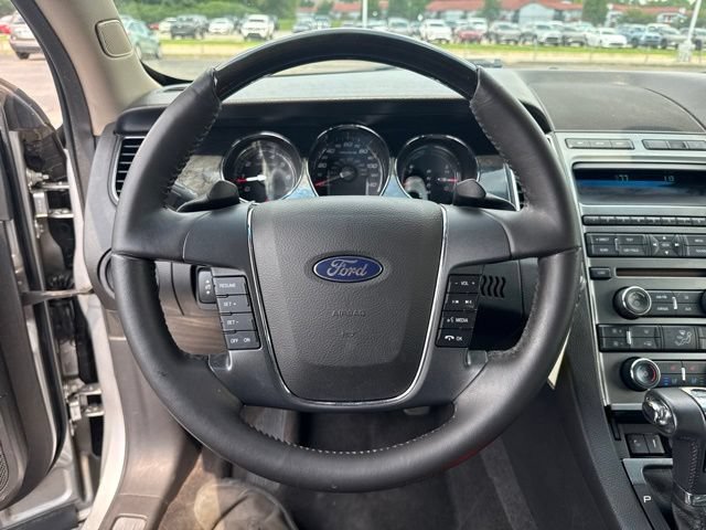 Used 2012 Ford Taurus Limited FWD image 25