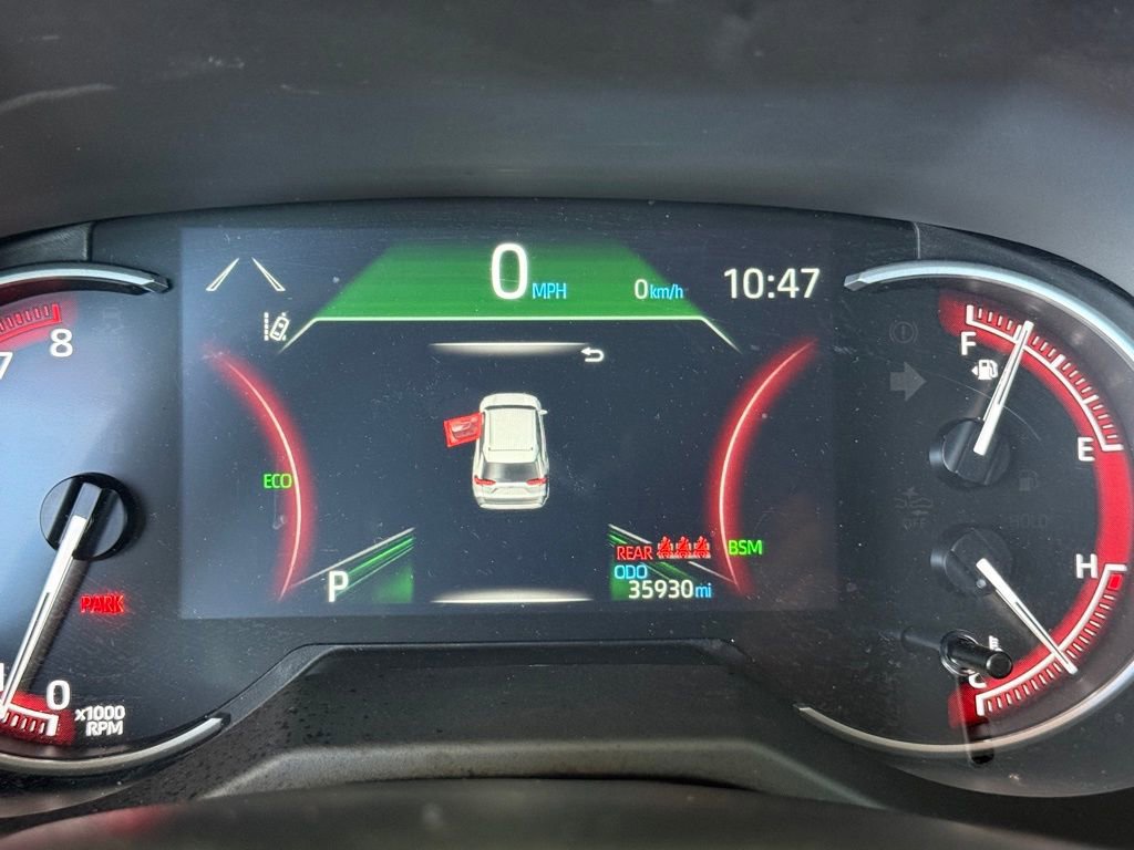 Certified 2025 Toyota RAV4 XLE FWD image 27