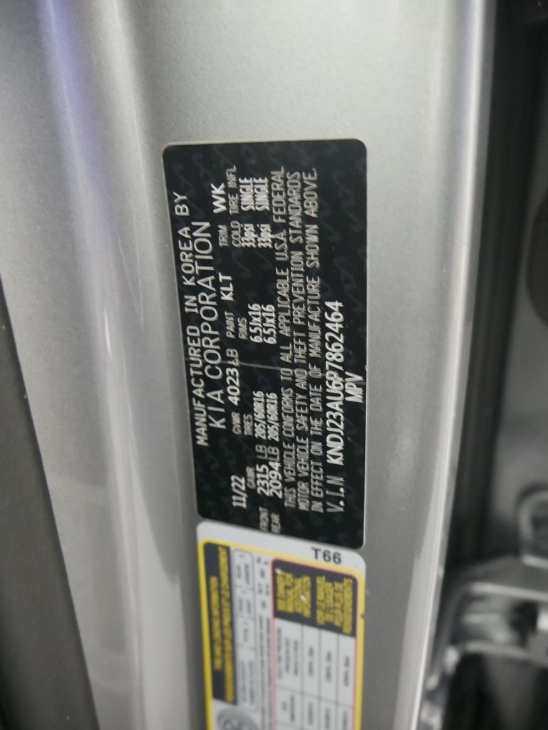 Used 2023 Kia Soul LX w/ LX Technology Package FWD image 18