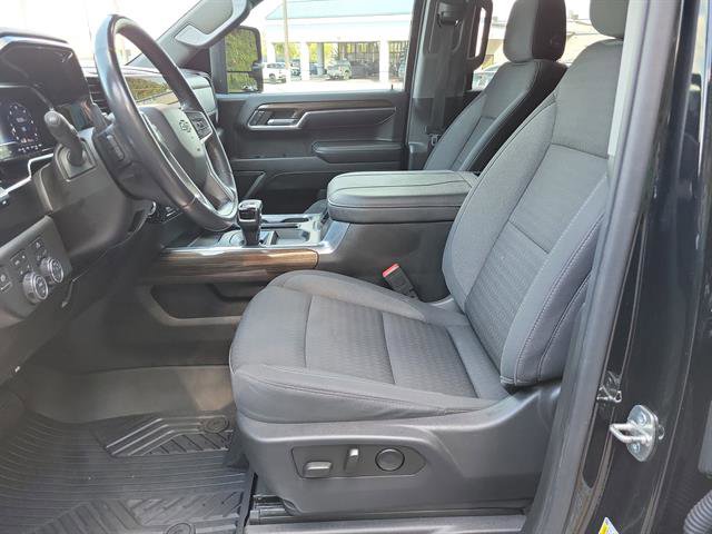 Used 2023 Chevrolet Silverado 1500 RST image 3