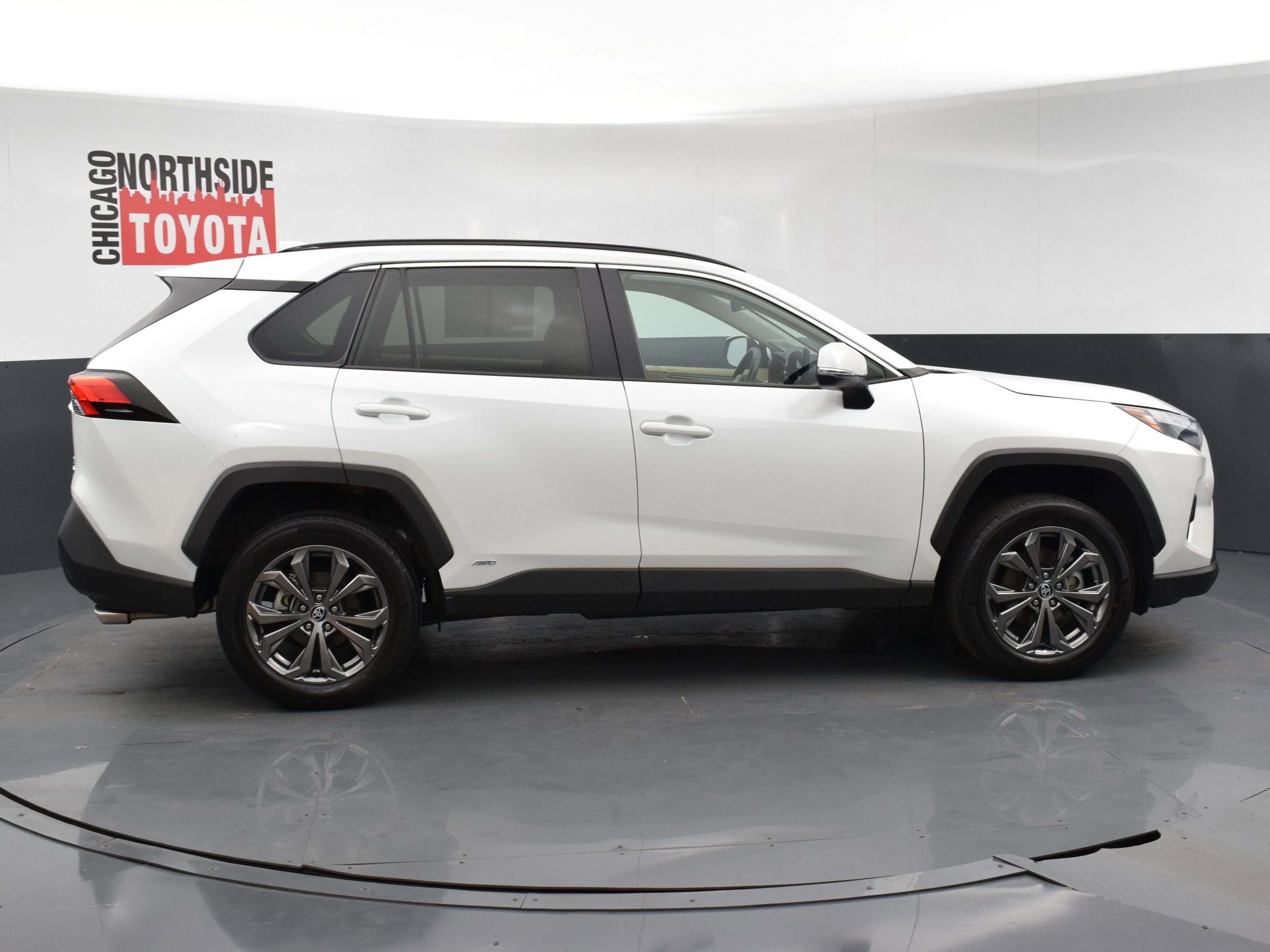 Used 2024 Toyota RAV4 XLE Premium w/ Weather Package AWD/4WD image 5