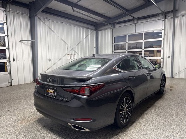Used 2024 Lexus ES 350 w/ Premium Package image 17