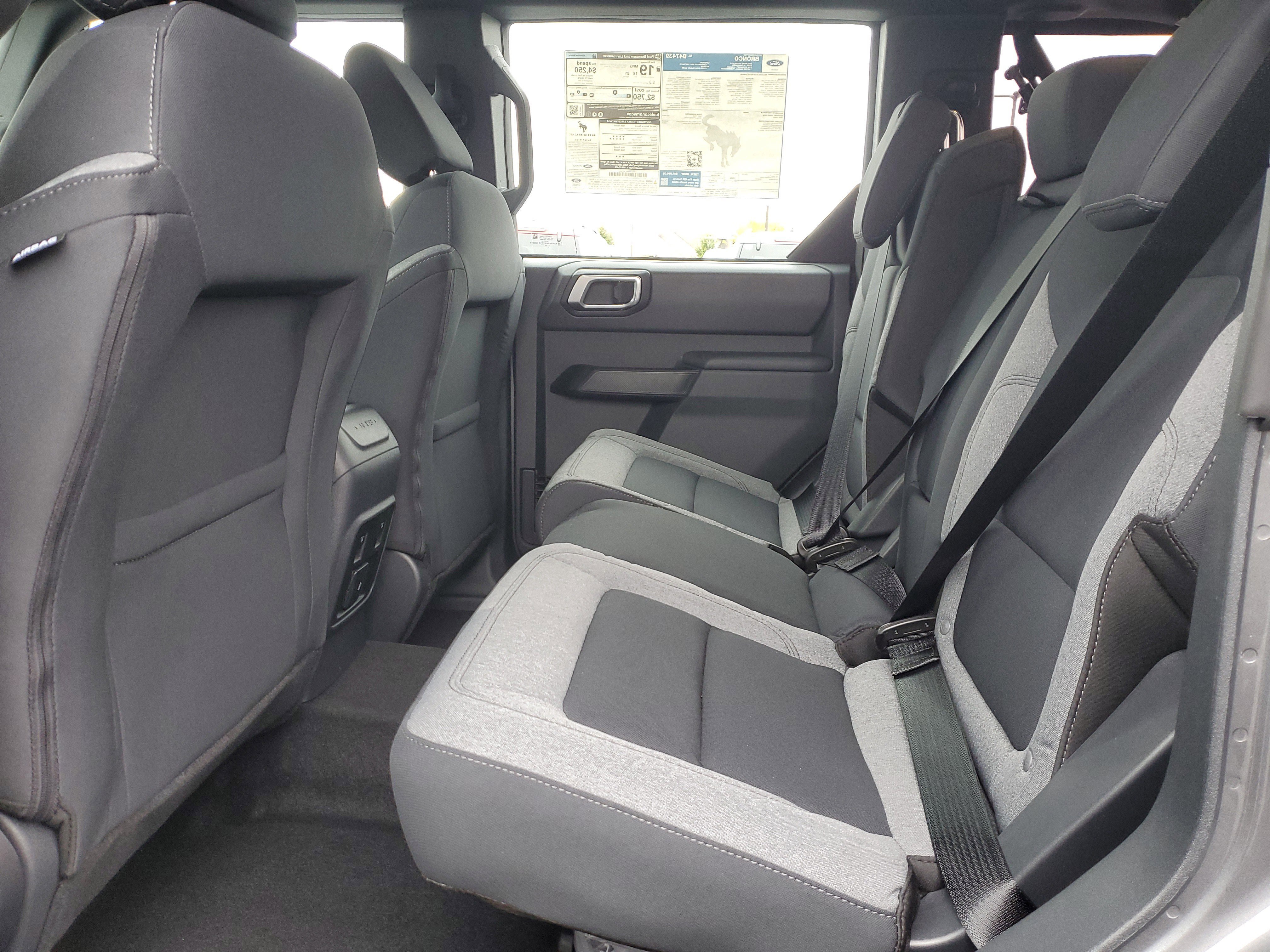 New 2025 Ford Bronco 4-Door image 10