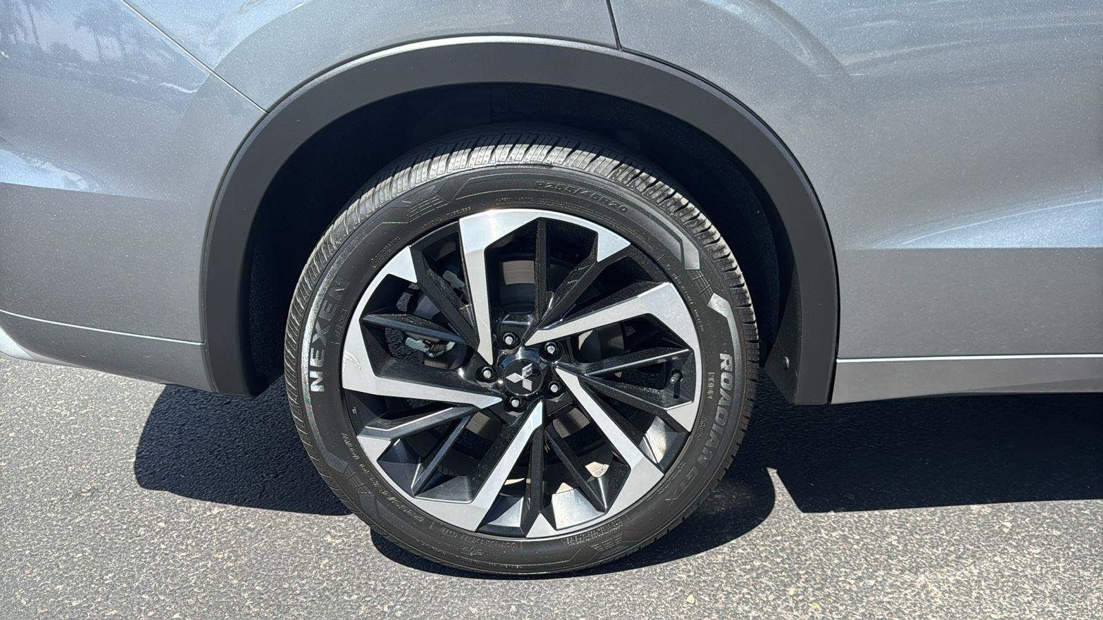 Used 2023 Mitsubishi Outlander SEL image 9