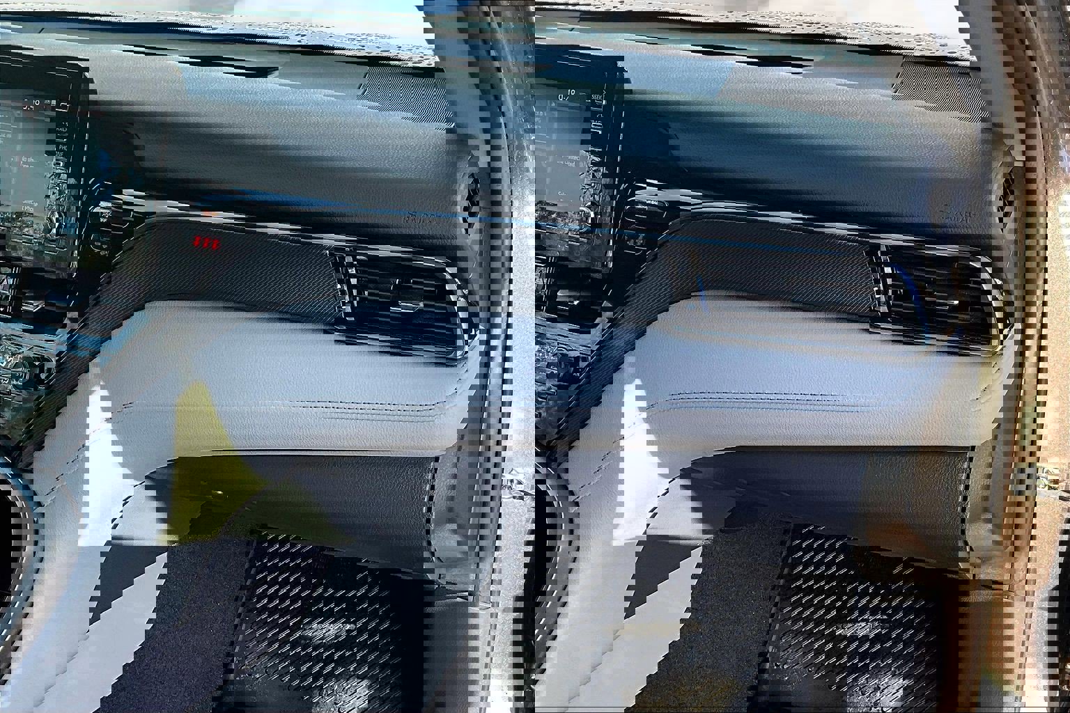 Used 2024 Toyota Camry LE image 17