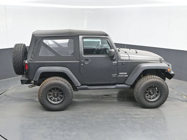 Used 2018 Jeep Wrangler Sport AWD/4WD image 25