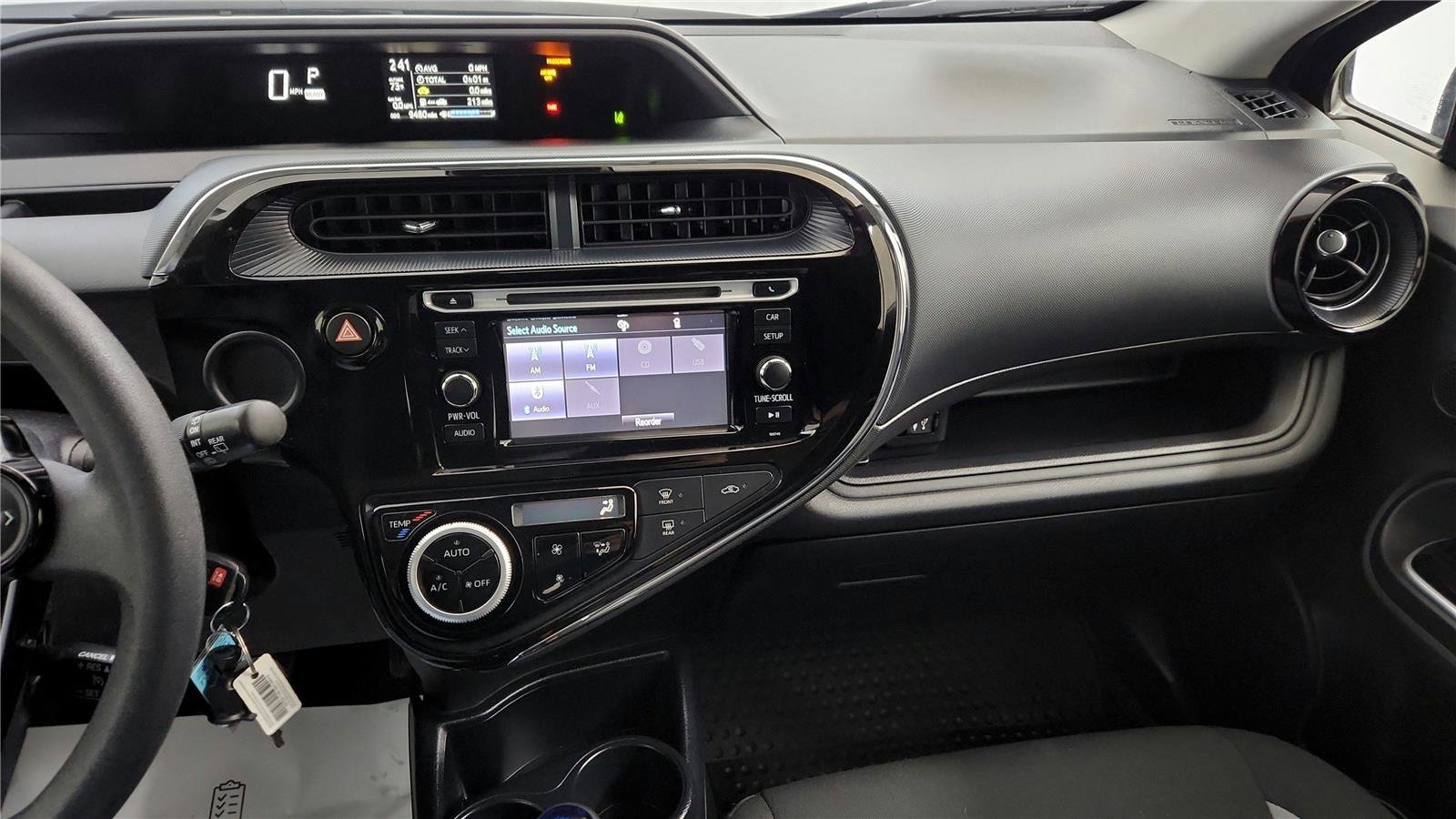Certified 2019 Toyota Prius C image 29