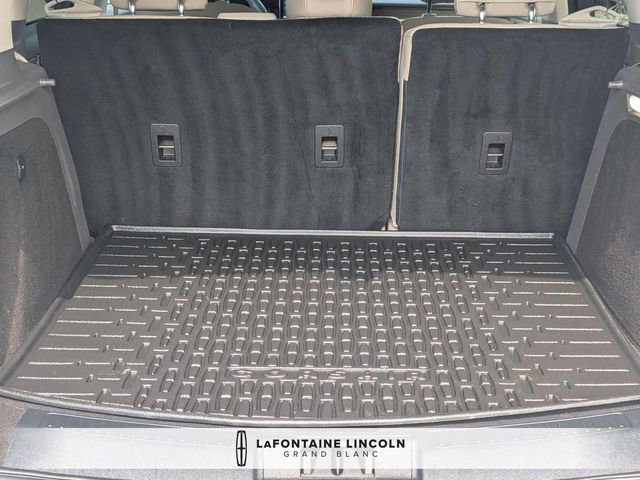 Used 2023 Lincoln Corsair Reserve w/ Towing Package AWD/4WD image 29