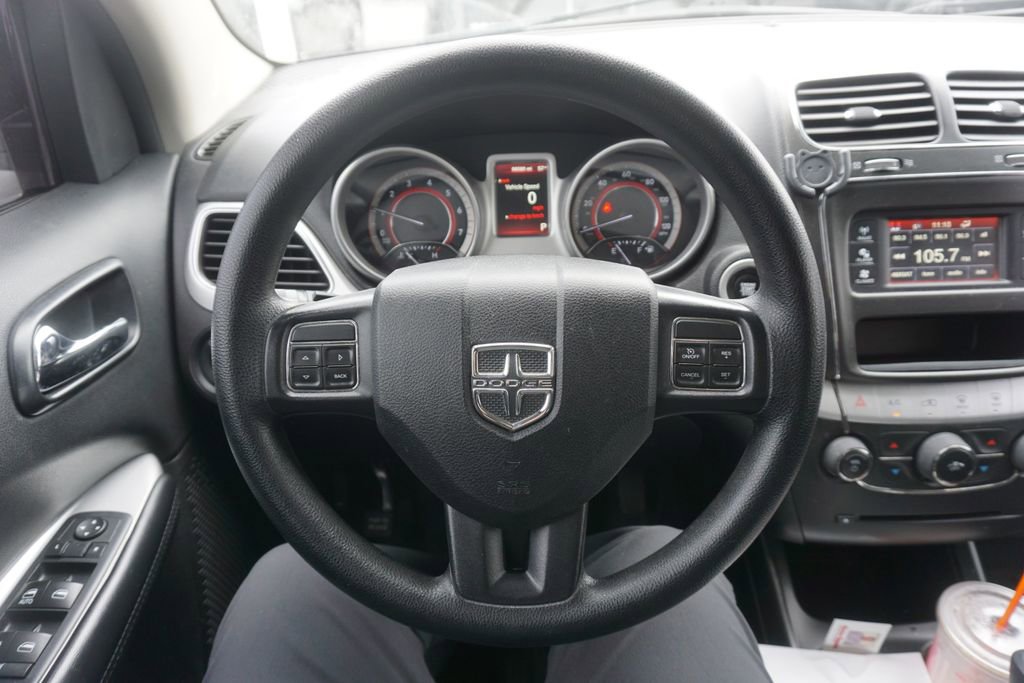 Used 2017 Dodge Journey SXT w/ Comfort/Convenience Group AWD/4WD image 3