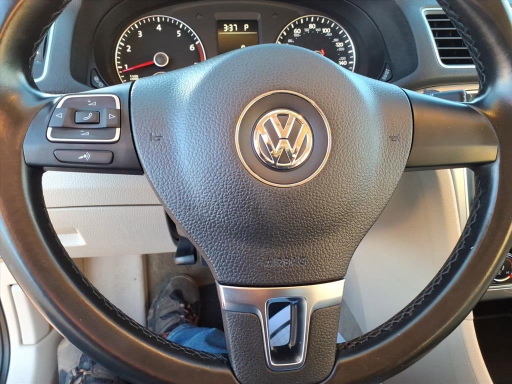 Used 2015 Volkswagen Passat 1.8T Limited Edition image 21