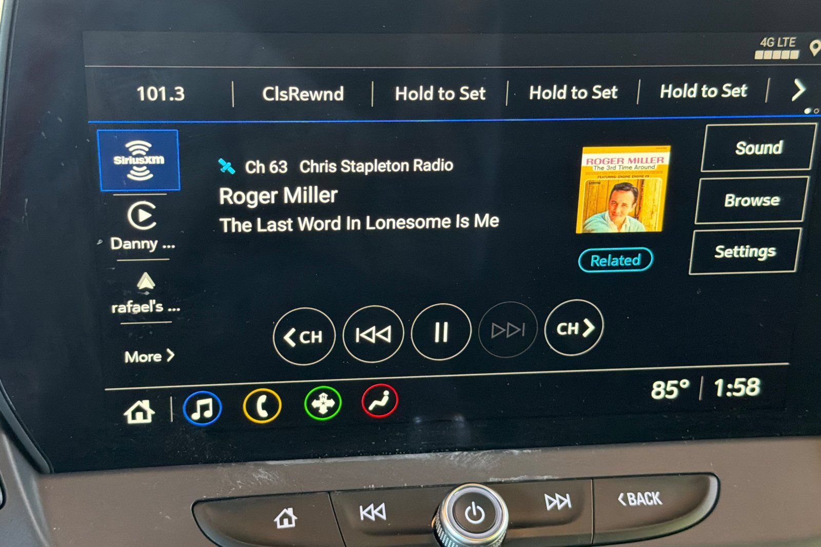 Used 2025 Chevrolet Blazer LT FWD image 18