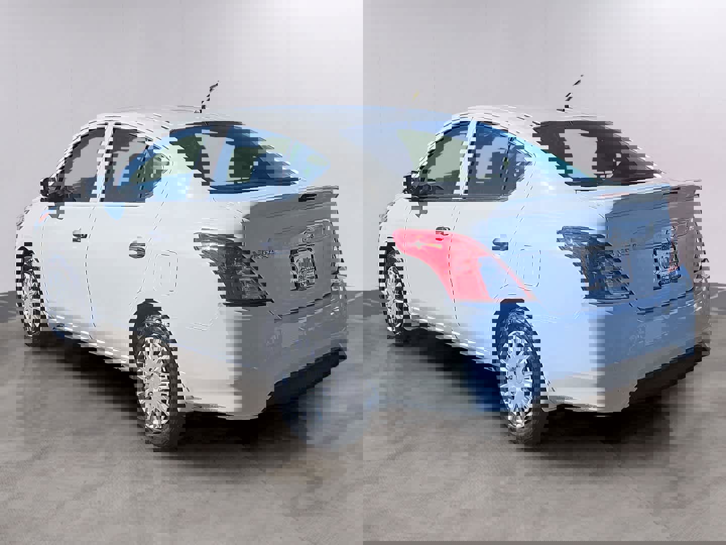 Used 2017 Nissan Versa S Plus image 6