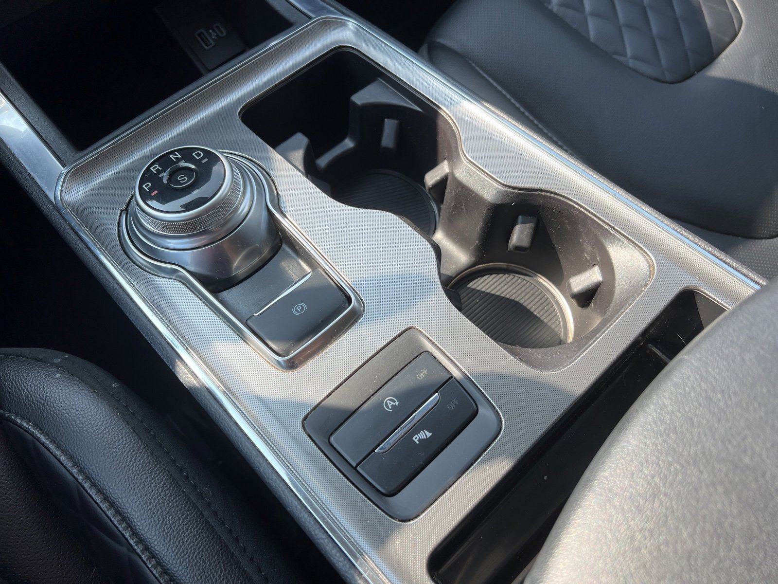 Used 2023 Ford Edge Titanium w/ Equipment Group 301A image 21