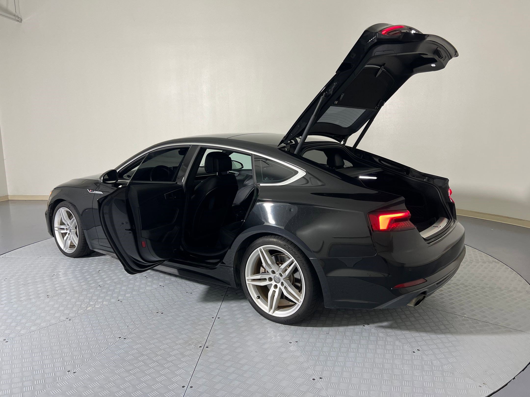 Used 2018 Audi A5 2.0T Premium Plus w/ Premium Plus image 34
