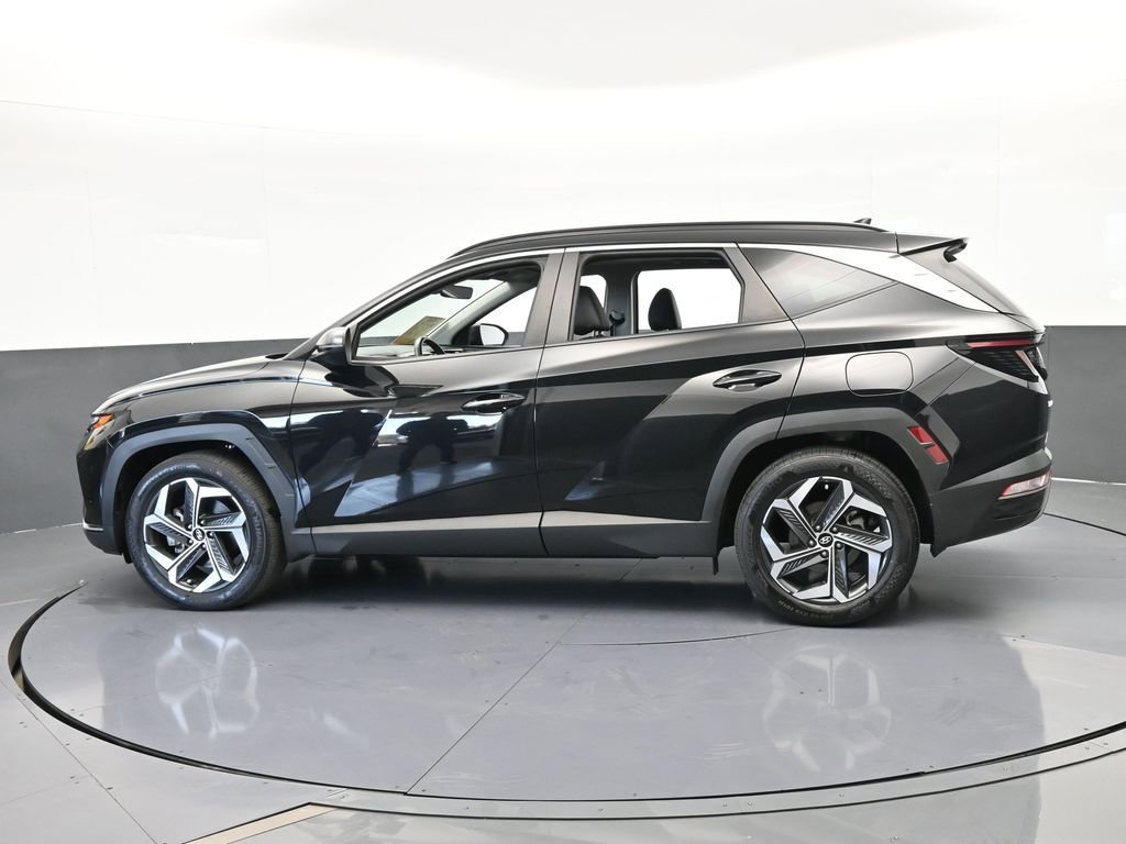 Used 2023 Hyundai Tucson SEL w/ Convenience Package image 3