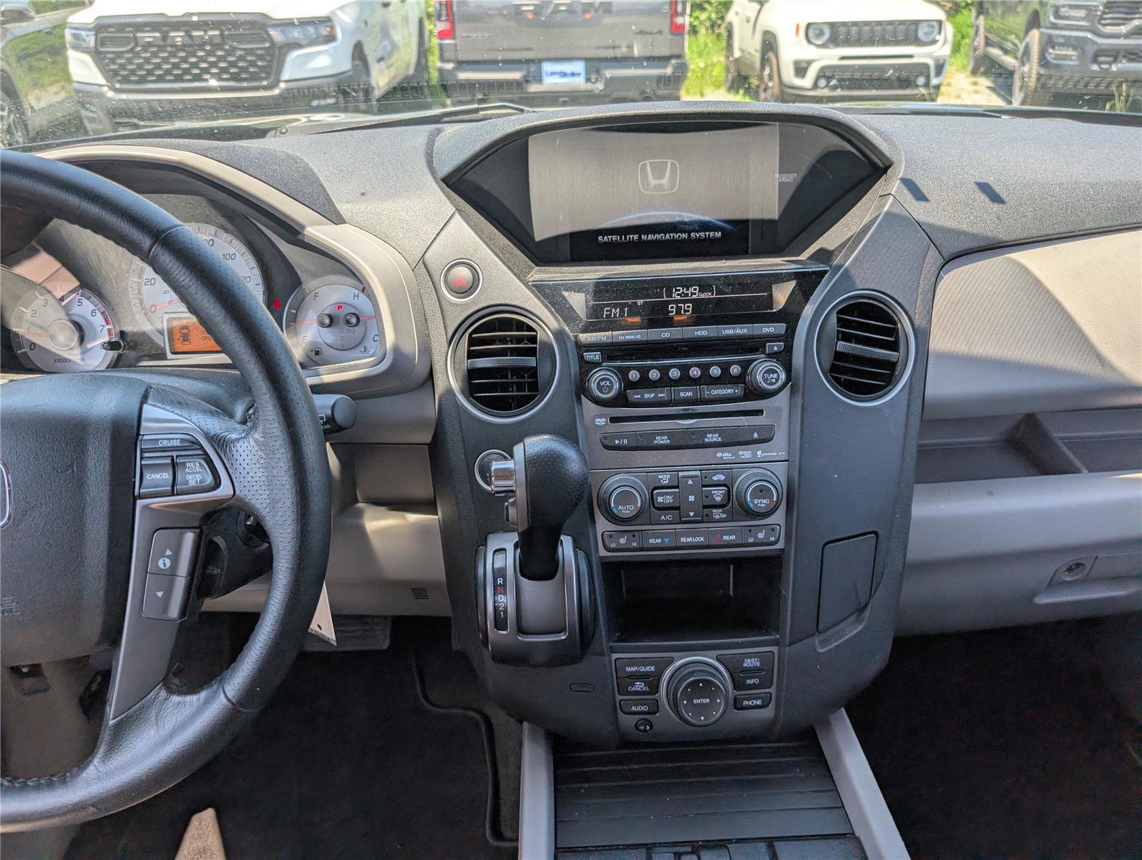 Used 2015 Honda Pilot Touring image 19