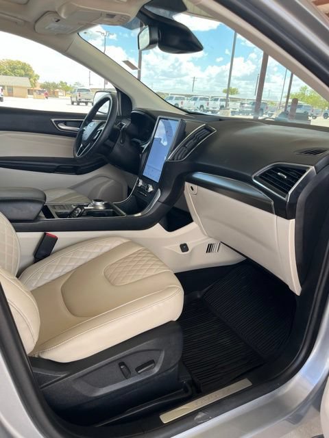 Used 2024 Ford Edge Titanium AWD/4WD image 13