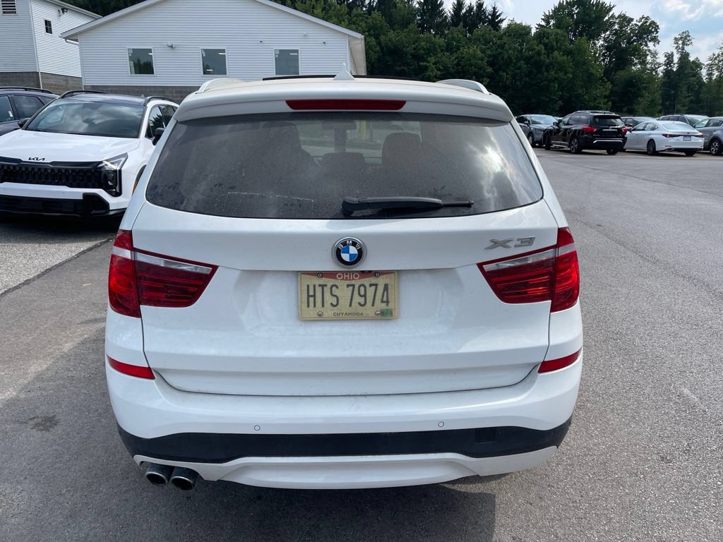 Used 2017 BMW X3 xDrive28i AWD/4WD image 2