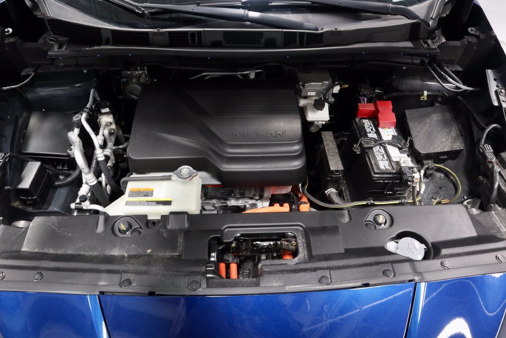 Certified 2025 Nissan Leaf SV Plus FWD image 16