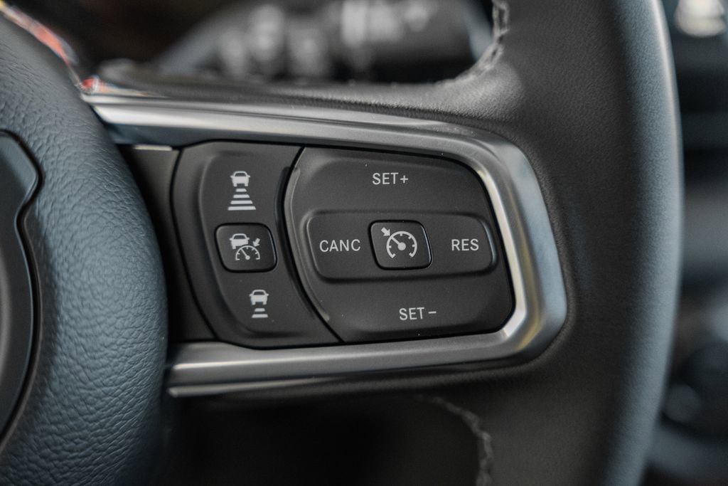 New 2026 Jeep Wrangler Unlimited Sahara AWD/4WD image 29