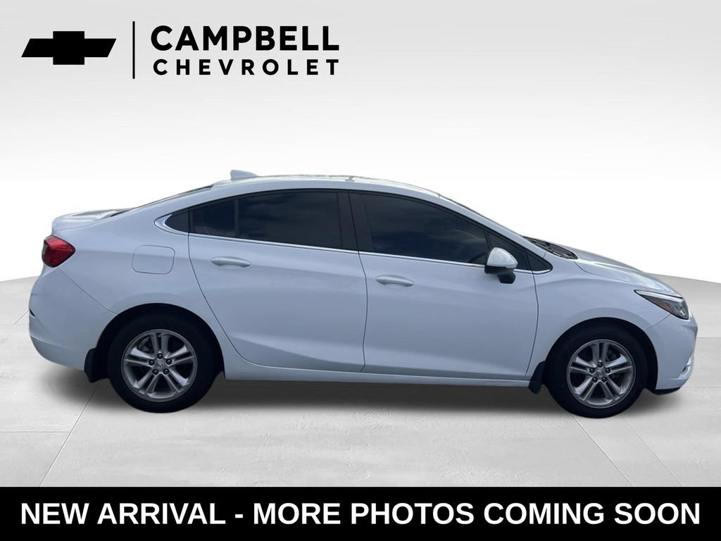 Used 2018 Chevrolet Cruze LT FWD image 6
