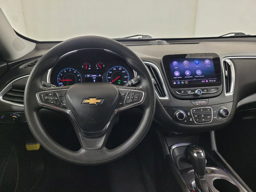 Used 2020 Chevrolet Malibu LT FWD image 22