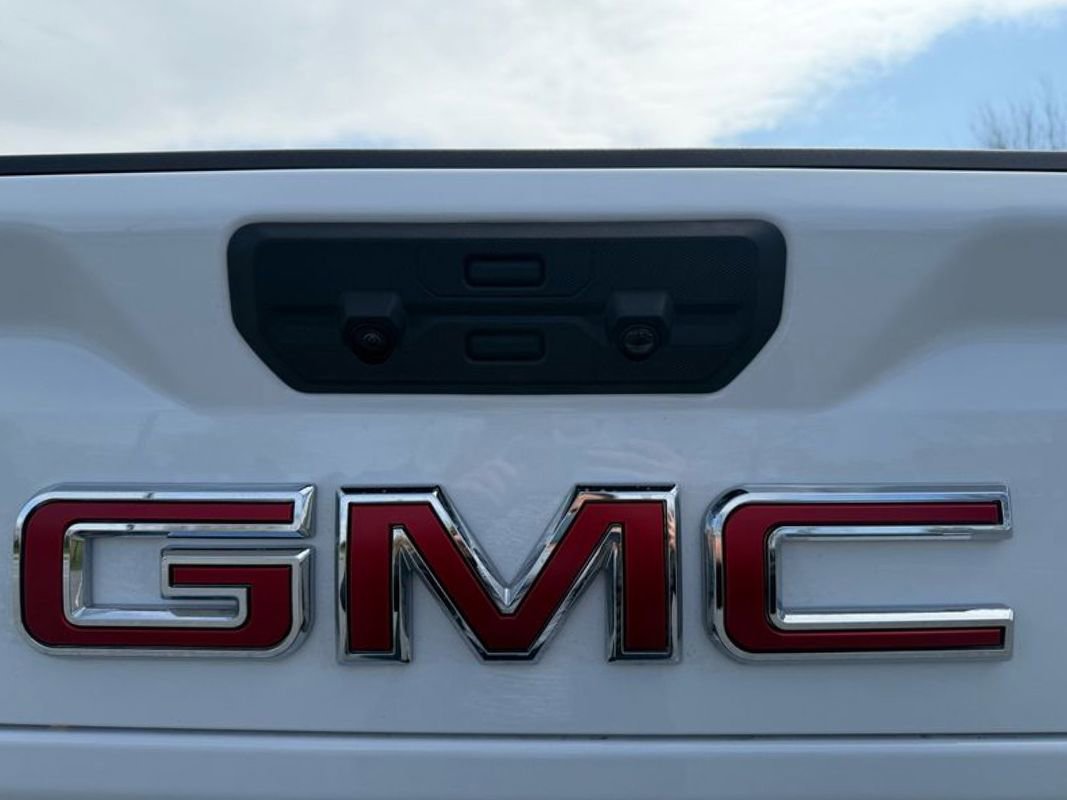 Used 2025 GMC Sierra 3500 Denali w/ Denali Reserve Package image 13