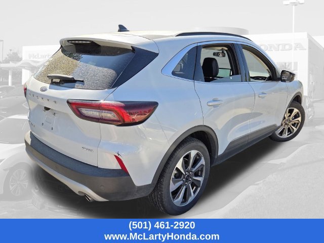 Used 2025 Ford Escape Platinum AWD/4WD image 5