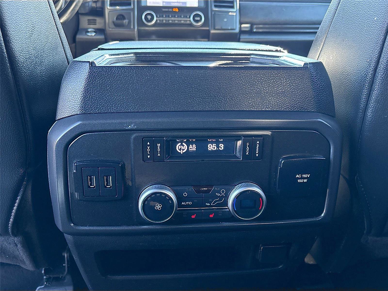 Used 2020 Ford Expedition Limited image 29