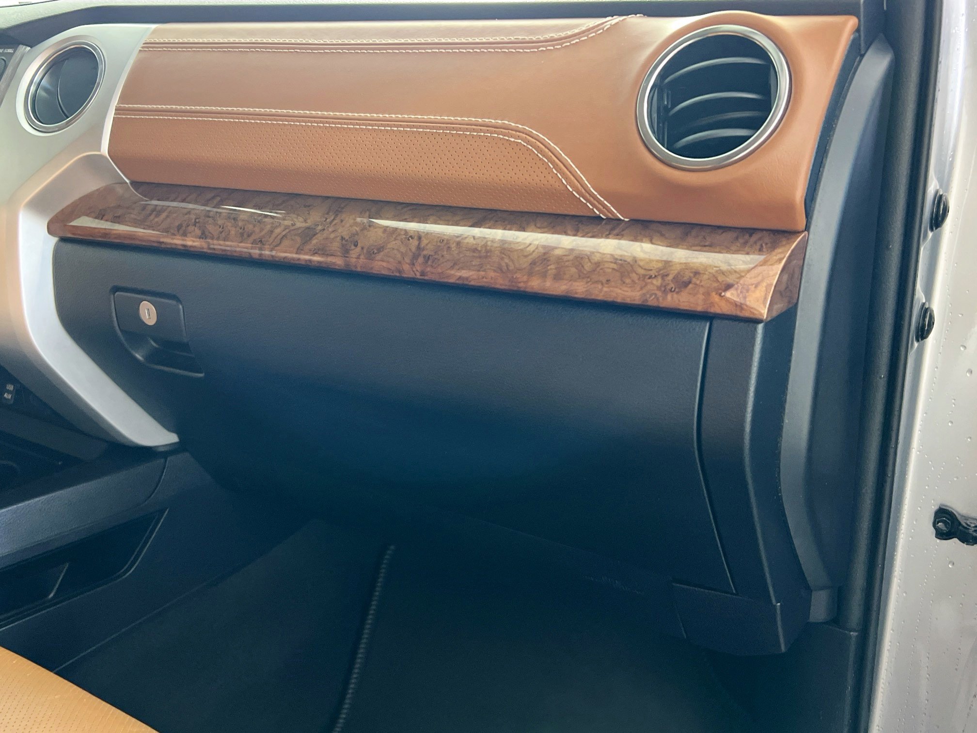 Used 2019 Toyota Tundra 1794 Edition AWD/4WD image 34