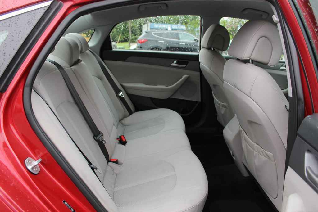 Used 2017 Hyundai Sonata SE image 24