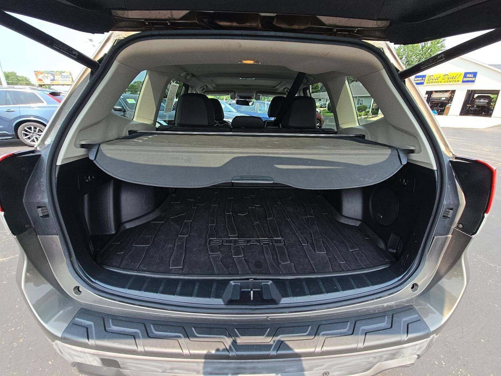 Used 2020 Subaru Forester Limited w/ Popular Package #3 AWD/4WD image 11