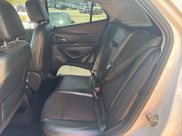 Used 2021 Buick Encore Preferred FWD image 23